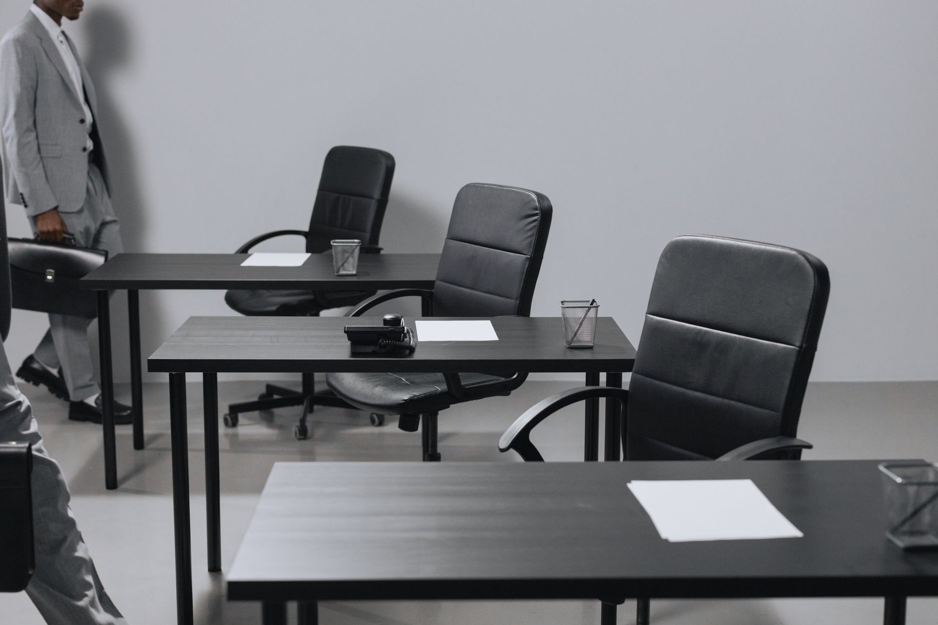 Vacant commercial office space reflecting rising vacancies in urban markets