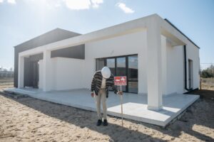 Homebuilder Incentives Surge as Mortgage Rate Buydowns Strain Margins Newly constructed residential homes in a suburban development