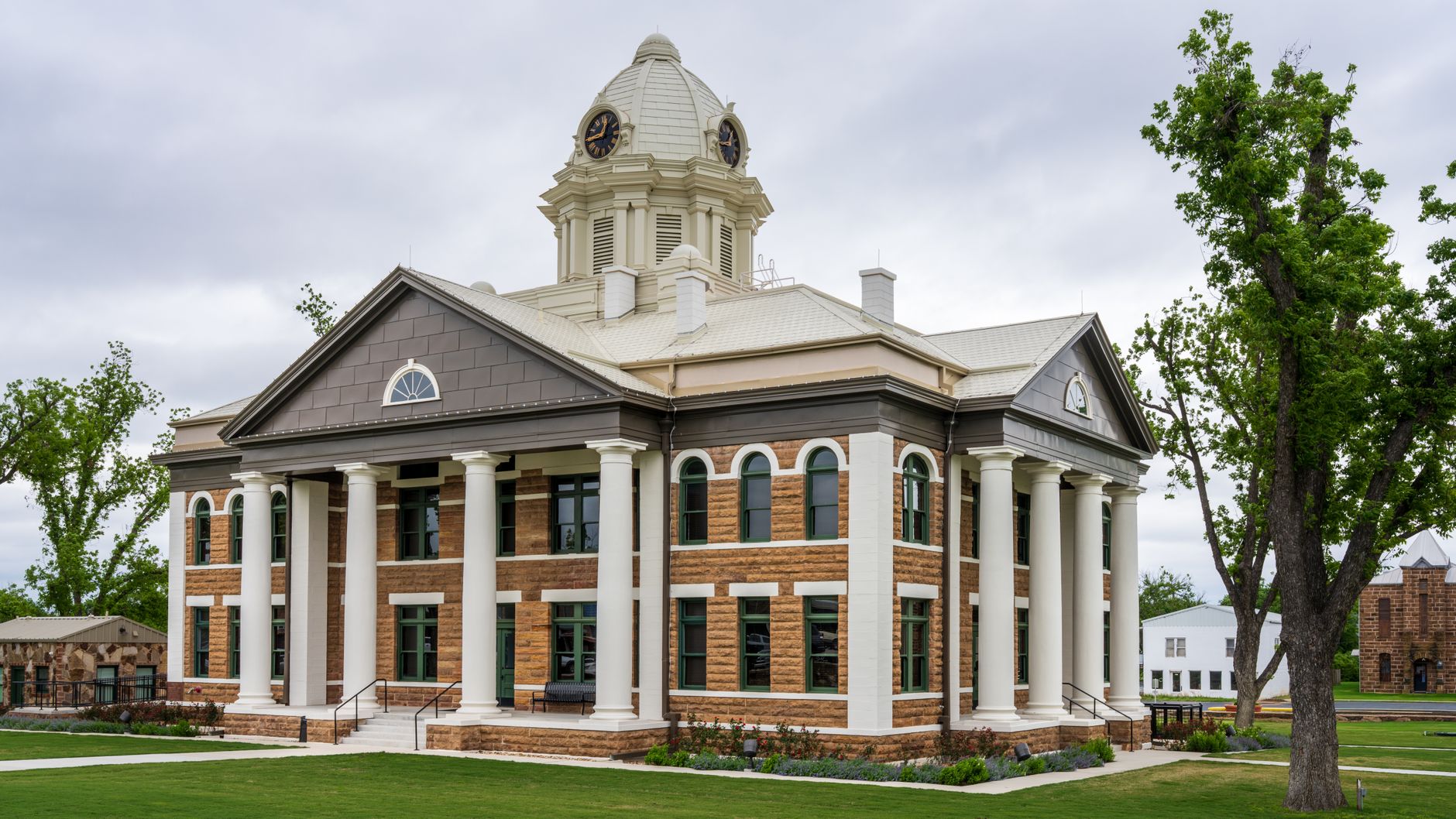 Exterior of a state or municipal government building representing public finance decisions